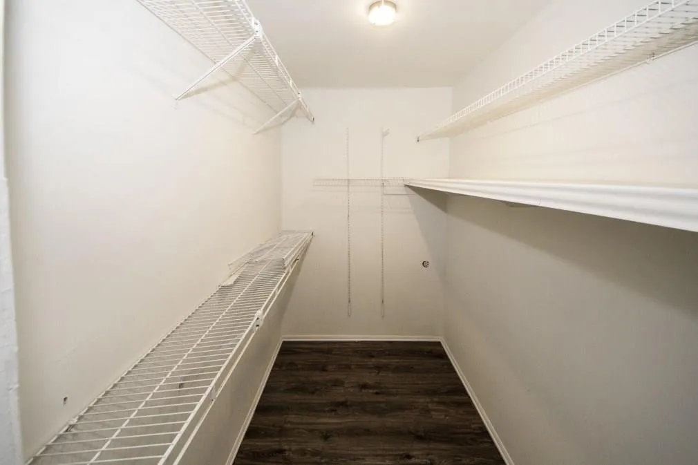 6851 Roswell Road Unit G-11, Sandy Springs, Georgia 30328, 3 Bedrooms Bedrooms, ,2 BathroomsBathrooms,Residential,Sold,6851 Roswell Road Unit G-11,6101707