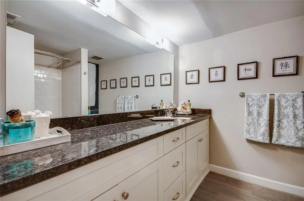 6851 Roswell Road Unit F26, Atlanta, Georgia 30328, 2 Bedrooms Bedrooms, ,2 BathroomsBathrooms,Residential,Sold,6851 Roswell Road Unit F26,6729584