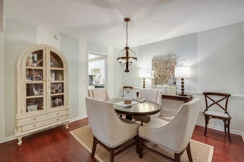 6851 Roswell Road Unit F26, Atlanta, Georgia 30328, 2 Bedrooms Bedrooms, ,2 BathroomsBathrooms,Residential,Sold,6851 Roswell Road Unit F26,6729584