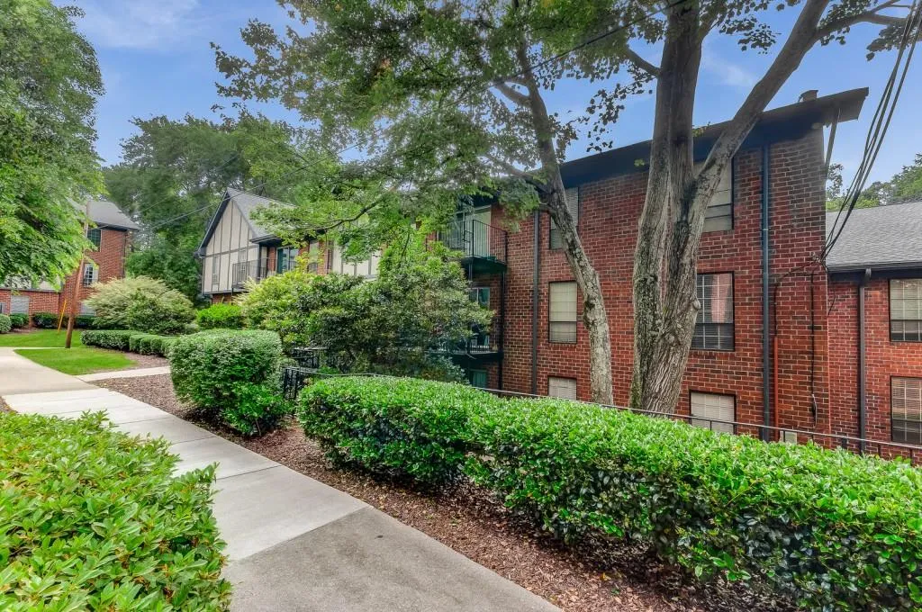 6851 Roswell Road Unit F26, Atlanta, Georgia 30328, 2 Bedrooms Bedrooms, ,2 BathroomsBathrooms,Residential,Sold,6851 Roswell Road Unit F26,6729584