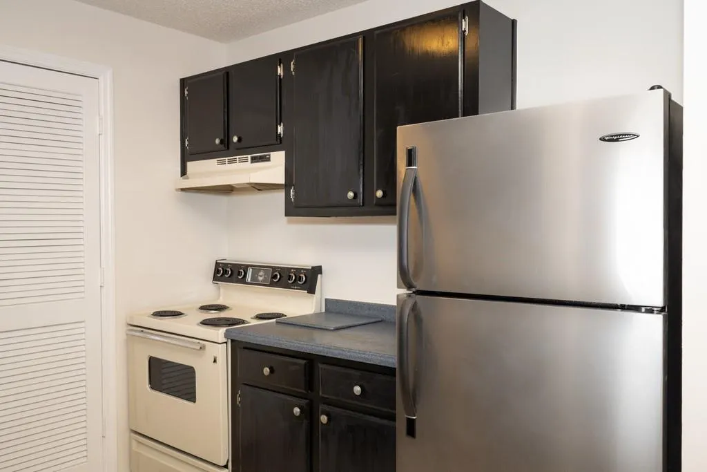 434 Granville Court, Atlanta, Georgia 30328, 2 Bedrooms Bedrooms, ,2 BathroomsBathrooms,Residential,Sold,434 Granville Court,6780358