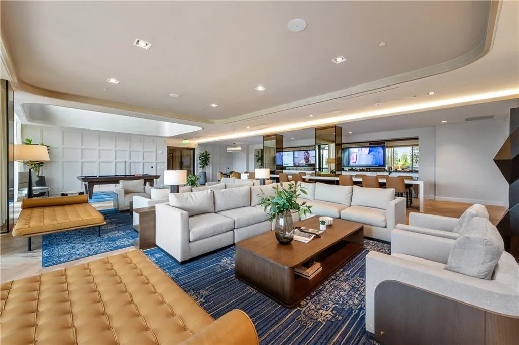 Interior common area entertaining space