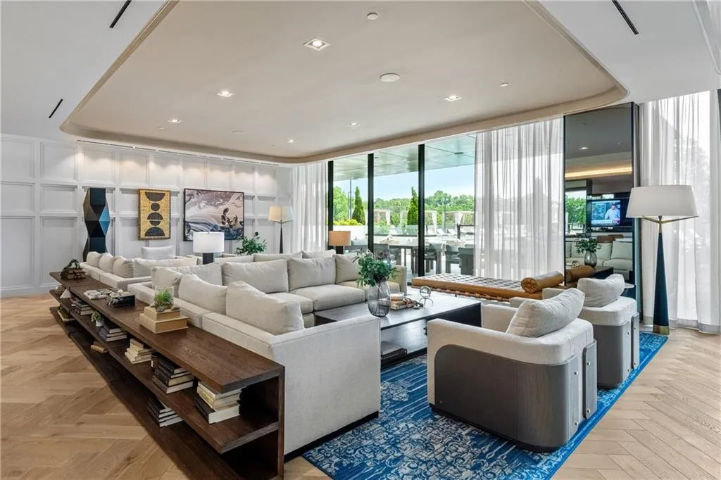 Interior common area entertaining space