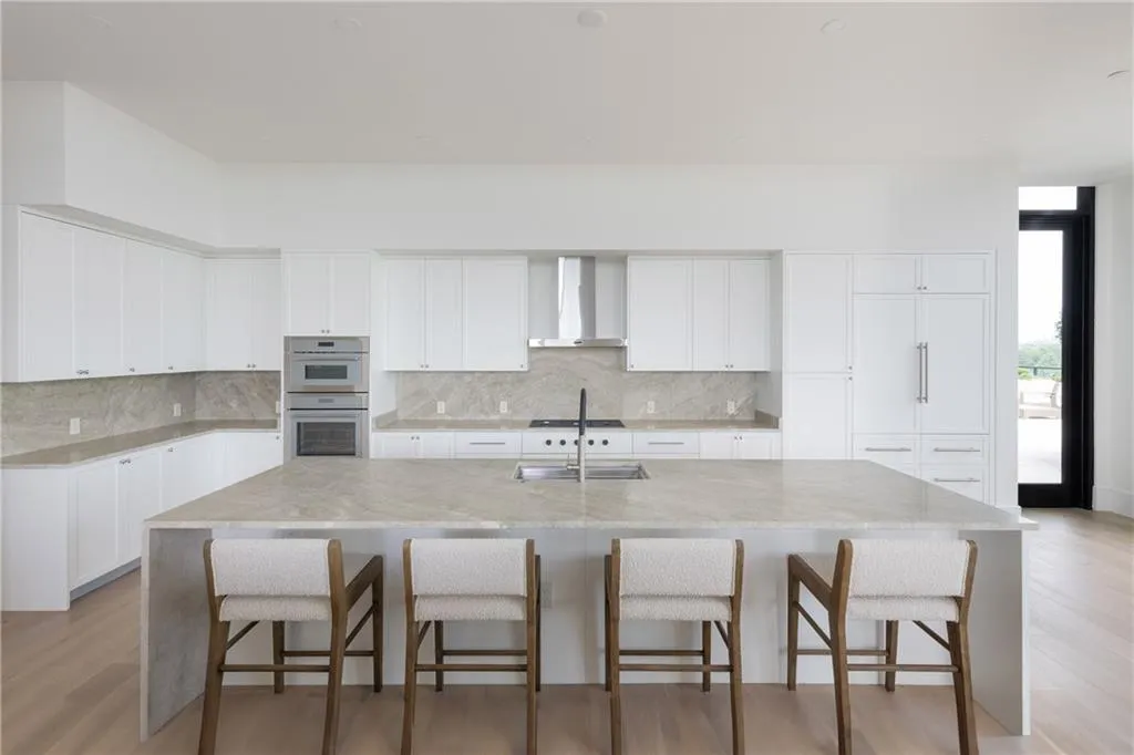 2425 Peachtree Road Ne Unit 1503, Atlanta, Georgia 30305, 3 Bedrooms Bedrooms, ,3 BathroomsBathrooms,Residential,For Sale,2425 Peachtree Road Ne Unit 1503,7587044