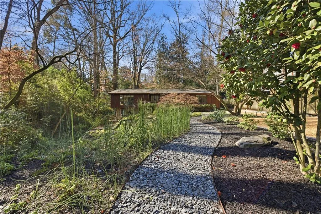 1860 Meredith Drive Nw, Atlanta, Georgia 30318, 3 Bedrooms Bedrooms, 0 ,2 BathroomsBathrooms,Residential,Sold,1860 Meredith Drive Nw,7711587