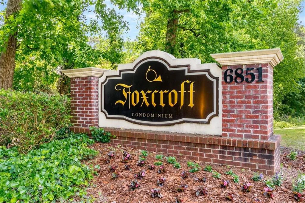 6851 Roswell Road Unit H23, Sandy Springs, Georgia 30328, 4 Bedrooms Bedrooms, ,2 BathroomsBathrooms,Residential,Sold,6851 Roswell Road Unit H23,7218774