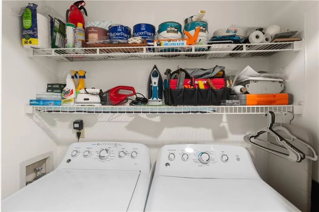 3655 Habersham Road Ne Unit B240, Atlanta, Georgia 30305, 1 Bedroom Bedrooms, 0 ,1 BathroomBathrooms,Residential,For Sale,3655 Habersham Road Ne Unit B240,7790986