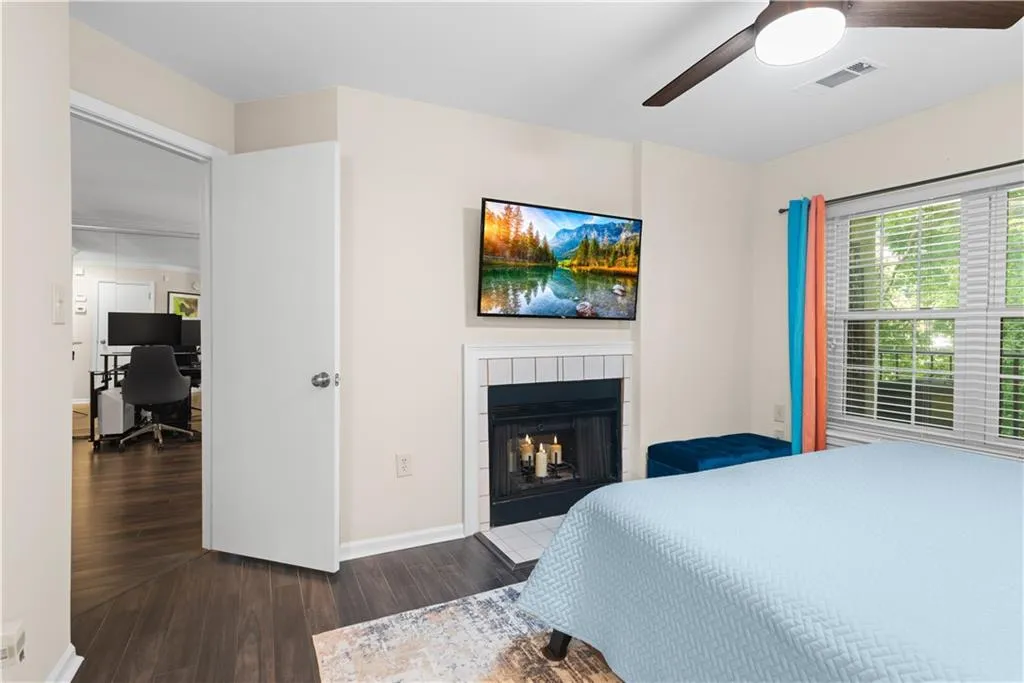 3655 Habersham Road Ne Unit B240, Atlanta, Georgia 30305, 1 Bedroom Bedrooms, 0 ,1 BathroomBathrooms,Residential,For Sale,3655 Habersham Road Ne Unit B240,7790986