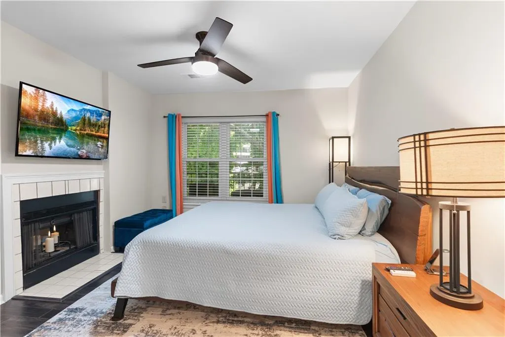 3655 Habersham Road Ne Unit B240, Atlanta, Georgia 30305, 1 Bedroom Bedrooms, 0 ,1 BathroomBathrooms,Residential,For Sale,3655 Habersham Road Ne Unit B240,7790986