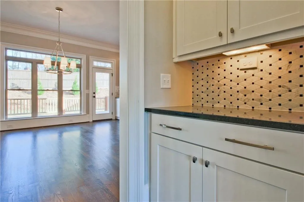 6335 Long Island Drive, Sandy Springs, Georgia 30328, 5 Bedrooms Bedrooms, ,4 BathroomsBathrooms,Residential,Sold,6335 Long Island Drive,5631161