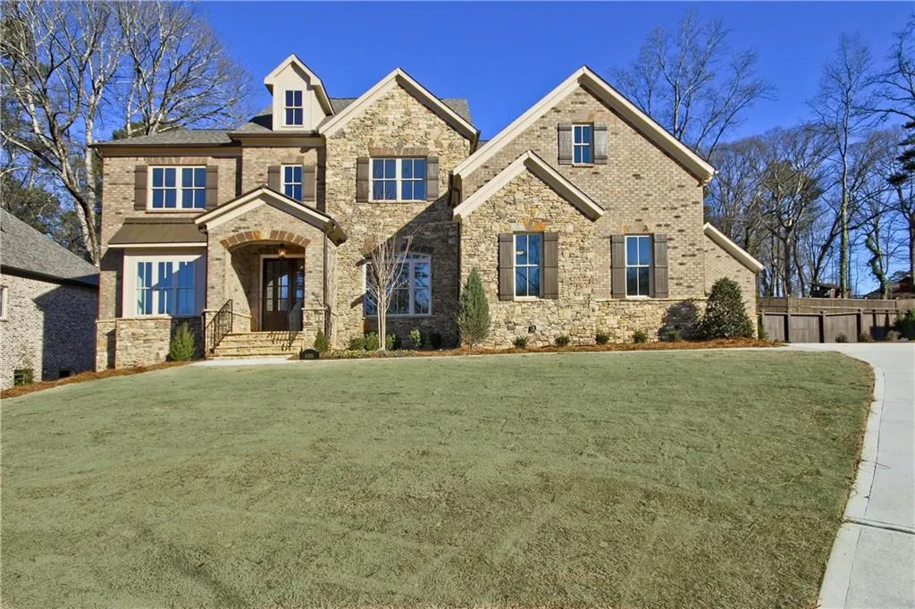 6335 Long Island Drive, Sandy Springs, Georgia 30328, 5 Bedrooms Bedrooms, ,4 BathroomsBathrooms,Residential,Sold,6335 Long Island Drive,5631161