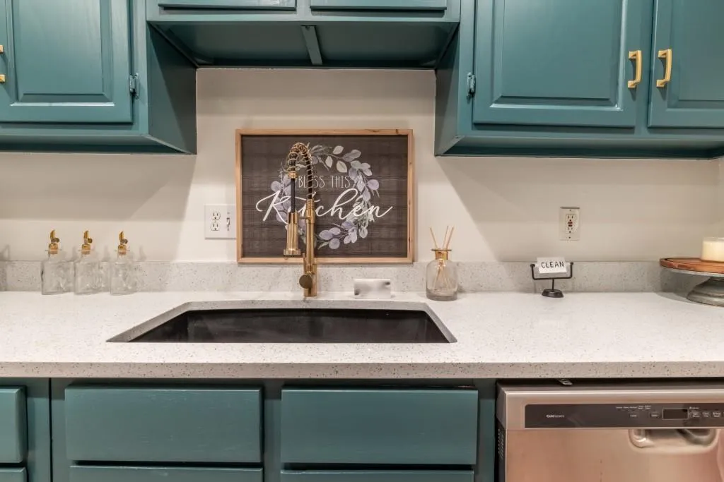 6851 Roswell Road Unit A23, Atlanta, Georgia 30328, 2 Bedrooms Bedrooms, ,2 BathroomsBathrooms,Residential,Sold,6851 Roswell Road Unit A23,6969726