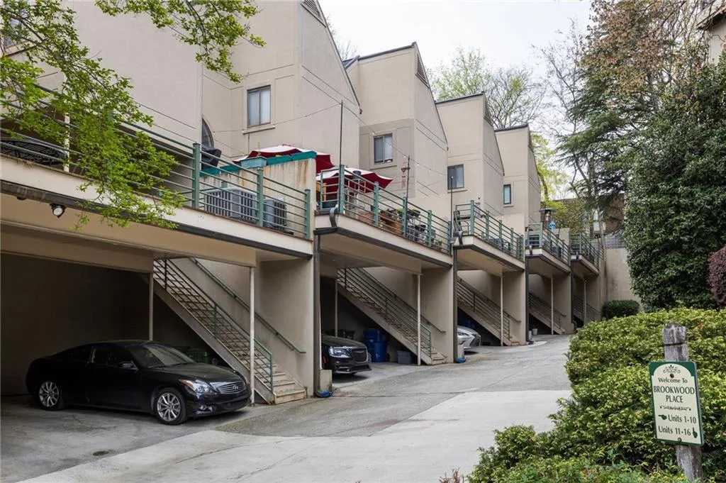 67 25th Street Nw Unit 5, Atlanta, Georgia 30309, 2 Bedrooms Bedrooms, ,2 BathroomsBathrooms,Residential,For Sale,67 25th Street Nw Unit 5,7552935
