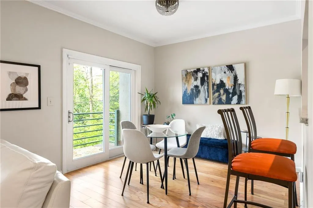67 25th Street Nw Unit 5, Atlanta, Georgia 30309, 2 Bedrooms Bedrooms, ,2 BathroomsBathrooms,Residential,For Sale,67 25th Street Nw Unit 5,7552935