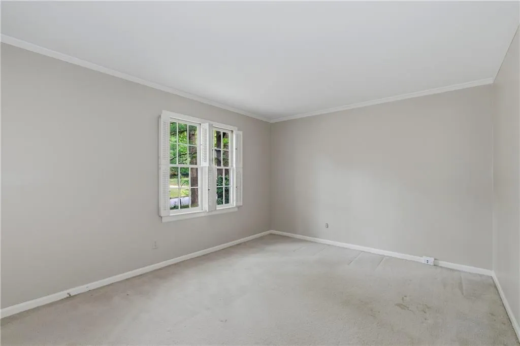 7245 Dunhill Terrace, Atlanta, Georgia 30328, 8 Bedrooms Bedrooms, ,4 BathroomsBathrooms,Residential,For Sale,7245 Dunhill Terrace,7760934