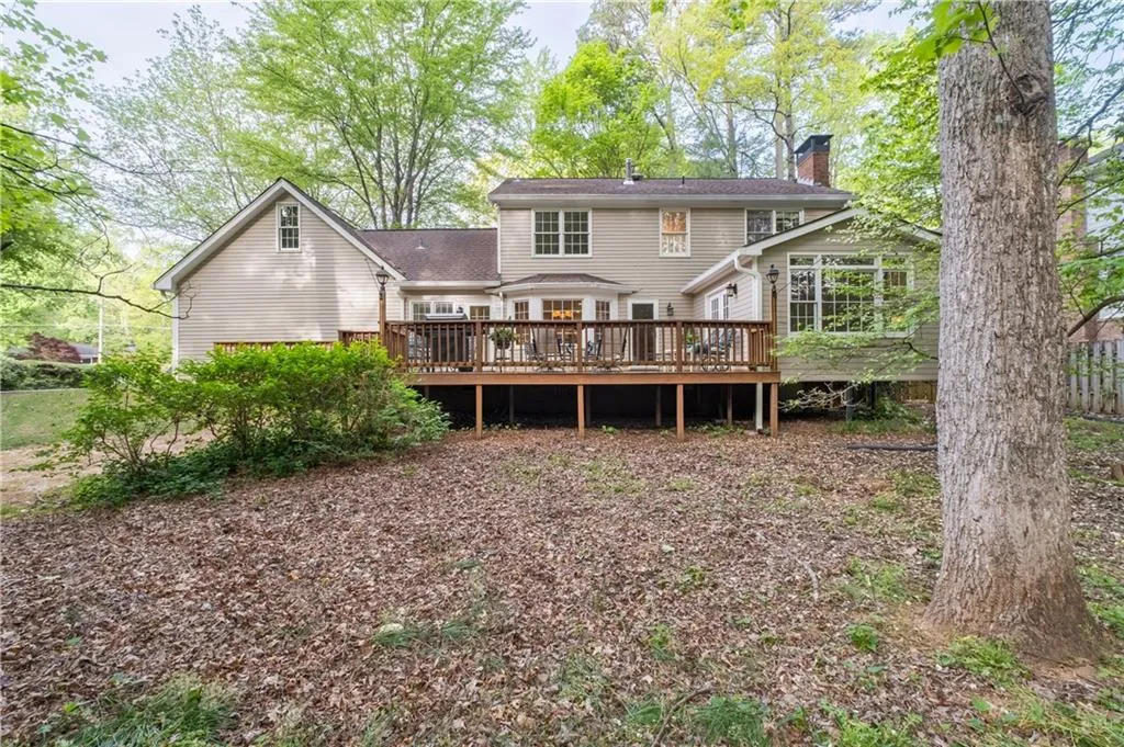 7245 Dunhill Terrace, Atlanta, Georgia 30328, 8 Bedrooms Bedrooms, ,4 BathroomsBathrooms,Residential,For Sale,7245 Dunhill Terrace,7760934