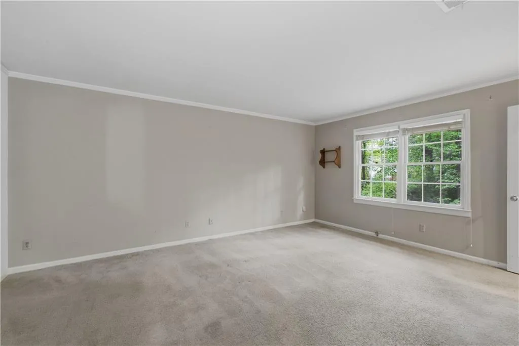 7245 Dunhill Terrace, Atlanta, Georgia 30328, 8 Bedrooms Bedrooms, ,4 BathroomsBathrooms,Residential,For Sale,7245 Dunhill Terrace,7760934