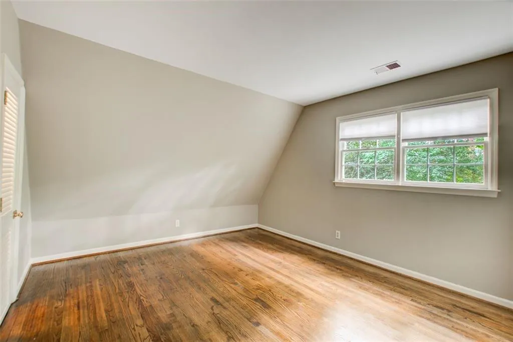 315 Thornwood Drive, Sandy Springs, Georgia 30328, 3 Bedrooms Bedrooms, ,2 BathroomsBathrooms,Residential,Sold,315 Thornwood Drive,7279365