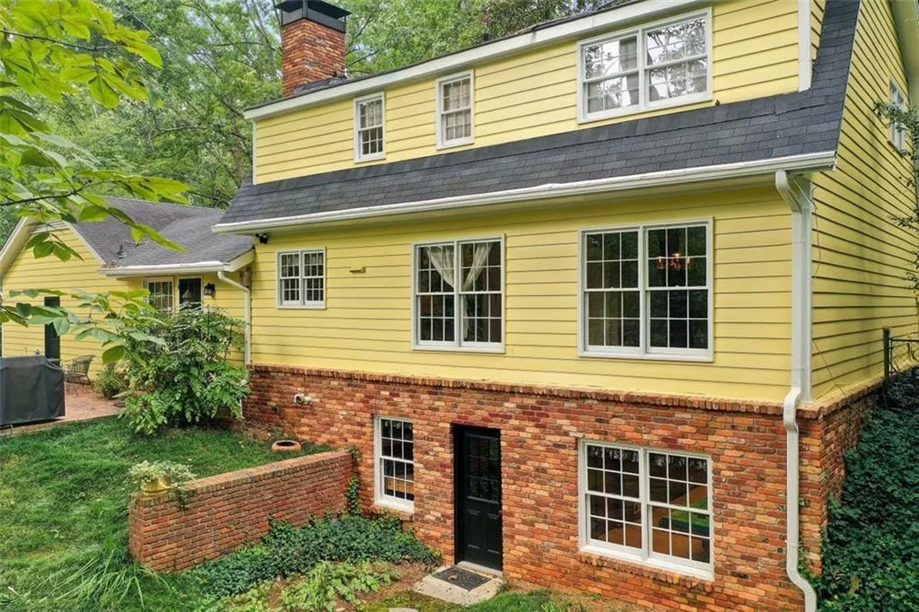 315 Thornwood Drive, Sandy Springs, Georgia 30328, 3 Bedrooms Bedrooms, ,2 BathroomsBathrooms,Residential,Sold,315 Thornwood Drive,7279365