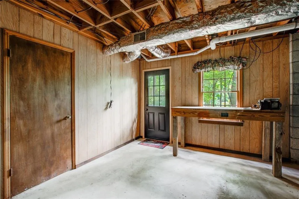 315 Thornwood Drive, Sandy Springs, Georgia 30328, 3 Bedrooms Bedrooms, ,2 BathroomsBathrooms,Residential,Sold,315 Thornwood Drive,7279365