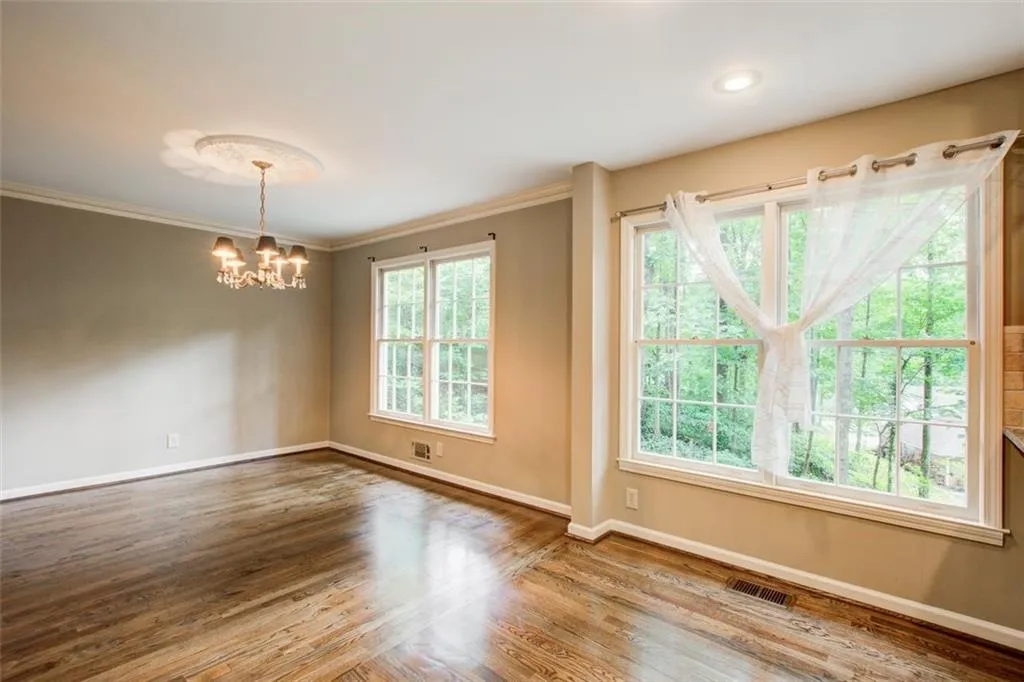 315 Thornwood Drive, Sandy Springs, Georgia 30328, 3 Bedrooms Bedrooms, ,2 BathroomsBathrooms,Residential,Sold,315 Thornwood Drive,7279365