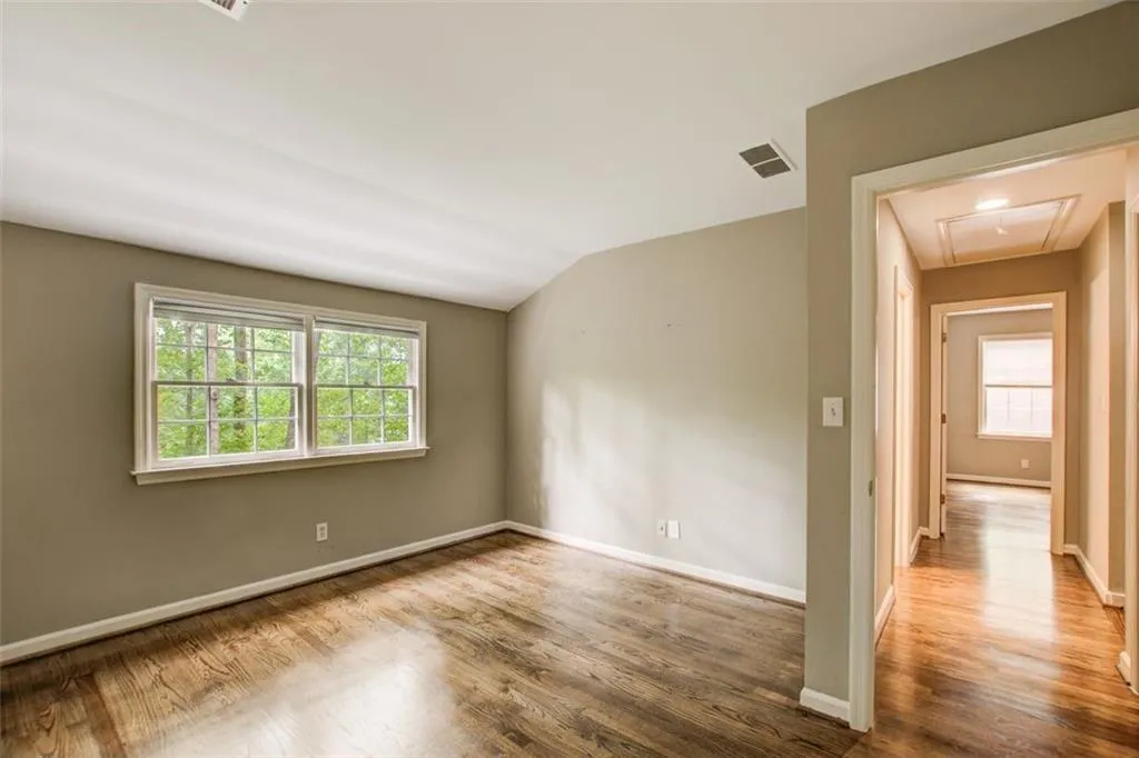 315 Thornwood Drive, Sandy Springs, Georgia 30328, 3 Bedrooms Bedrooms, ,2 BathroomsBathrooms,Residential,Sold,315 Thornwood Drive,7279365