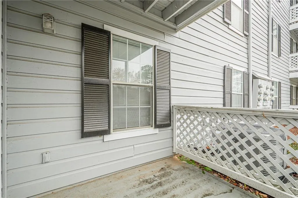View of side of home