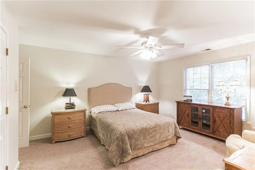 8250 Grogans Ferry Road, Atlanta, Georgia 30350, 5 Bedrooms Bedrooms, ,5 BathroomsBathrooms,Residential,Sold,8250 Grogans Ferry Road,6956589