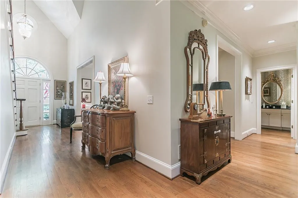 8250 Grogans Ferry Road, Atlanta, Georgia 30350, 5 Bedrooms Bedrooms, ,5 BathroomsBathrooms,Residential,Sold,8250 Grogans Ferry Road,6956589