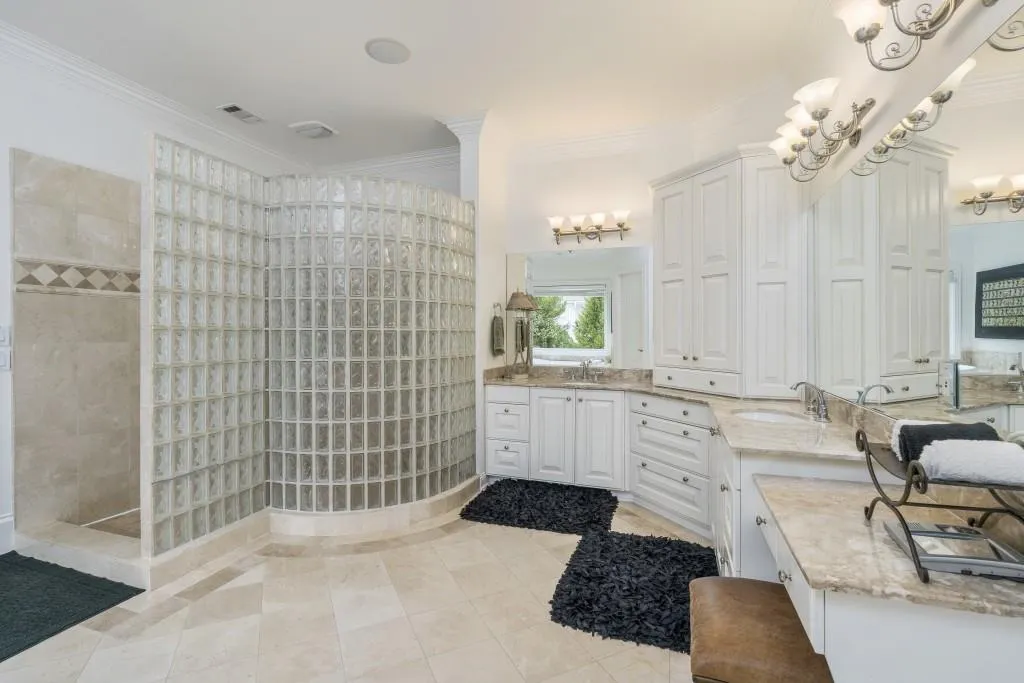 435 Verdi Lane, Sandy Springs, Georgia 30350, 8 Bedrooms Bedrooms, ,7 BathroomsBathrooms,Residential,Sold,435 Verdi Lane,6803972