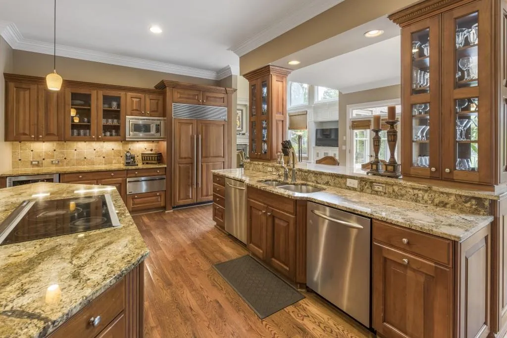 435 Verdi Lane, Sandy Springs, Georgia 30350, 8 Bedrooms Bedrooms, ,7 BathroomsBathrooms,Residential,Sold,435 Verdi Lane,6803972