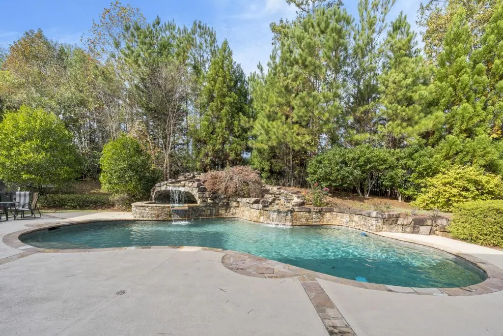 435 Verdi Lane, Sandy Springs, Georgia 30350, 8 Bedrooms Bedrooms, ,7 BathroomsBathrooms,Residential,Sold,435 Verdi Lane,6803972