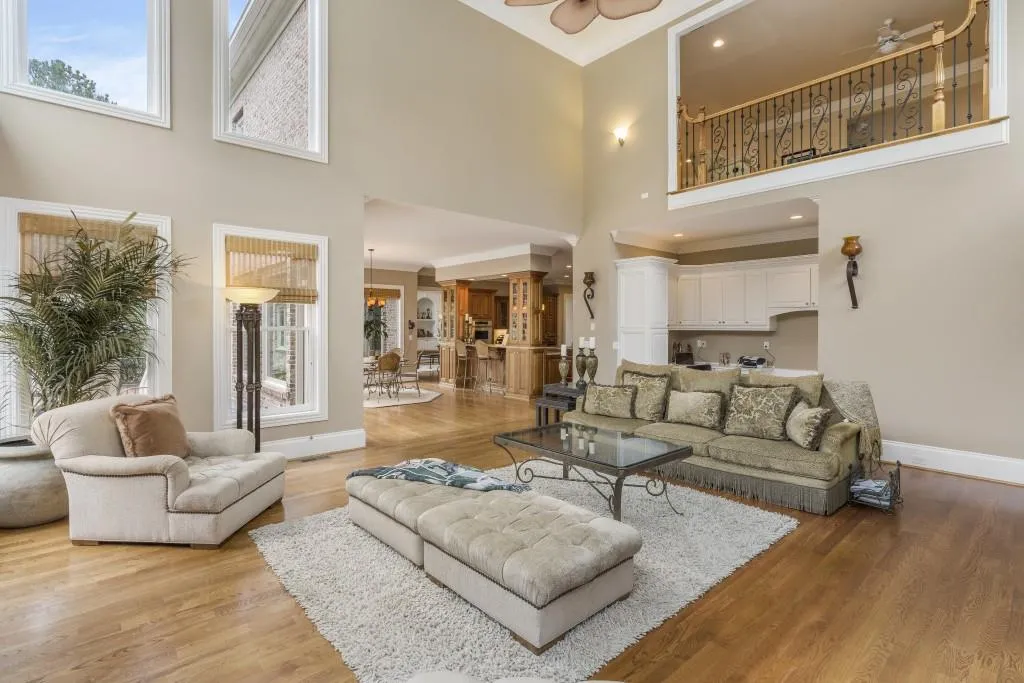 435 Verdi Lane, Sandy Springs, Georgia 30350, 8 Bedrooms Bedrooms, ,7 BathroomsBathrooms,Residential,Sold,435 Verdi Lane,6803972