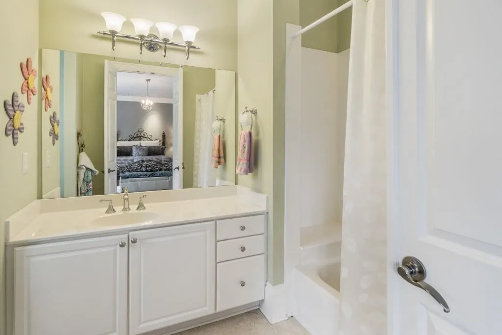 435 Verdi Lane, Sandy Springs, Georgia 30350, 8 Bedrooms Bedrooms, ,7 BathroomsBathrooms,Residential,Sold,435 Verdi Lane,6803972