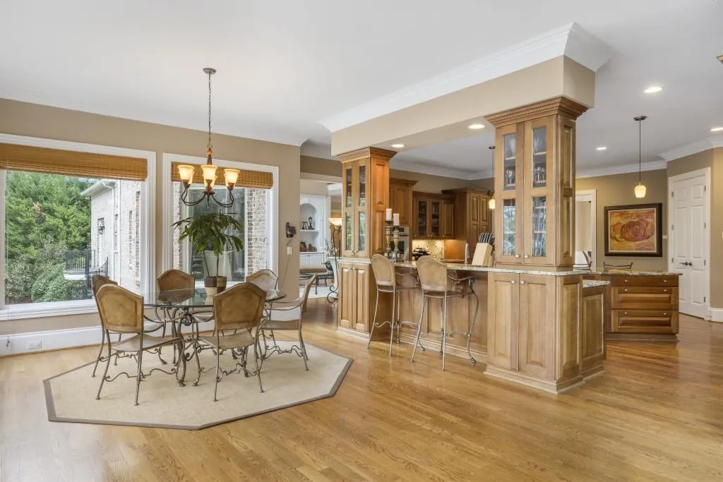 435 Verdi Lane, Sandy Springs, Georgia 30350, 8 Bedrooms Bedrooms, ,7 BathroomsBathrooms,Residential,Sold,435 Verdi Lane,6803972