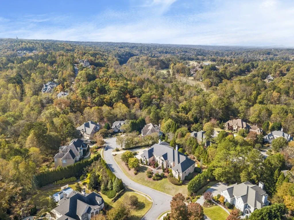 435 Verdi Lane, Sandy Springs, Georgia 30350, 8 Bedrooms Bedrooms, ,7 BathroomsBathrooms,Residential,Sold,435 Verdi Lane,6803972