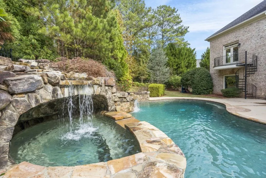 435 Verdi Lane, Sandy Springs, Georgia 30350, 8 Bedrooms Bedrooms, ,7 BathroomsBathrooms,Residential,Sold,435 Verdi Lane,6803972