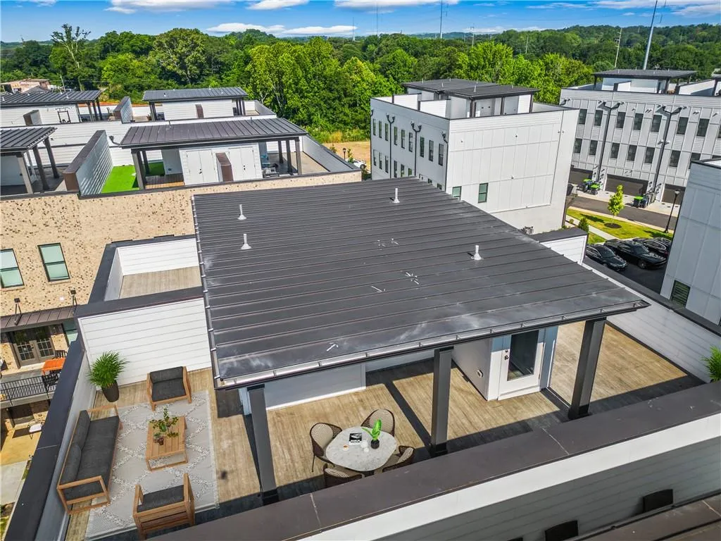 Birds eye view of property