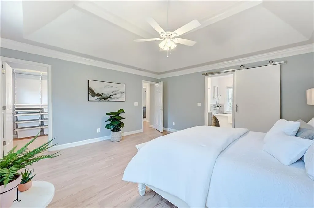 385 Spindle Court, Sandy Springs, Georgia 30350, 5 Bedrooms Bedrooms, ,4 BathroomsBathrooms,Residential,Sold,385 Spindle Court,7181436