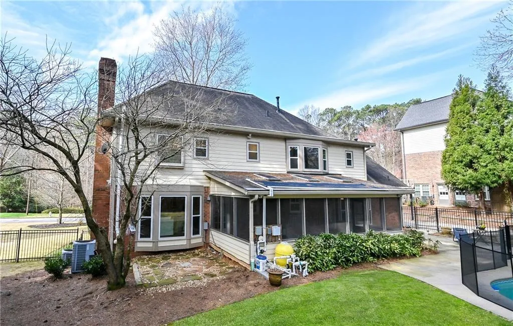 385 Spindle Court, Sandy Springs, Georgia 30350, 5 Bedrooms Bedrooms, ,4 BathroomsBathrooms,Residential,Sold,385 Spindle Court,7181436