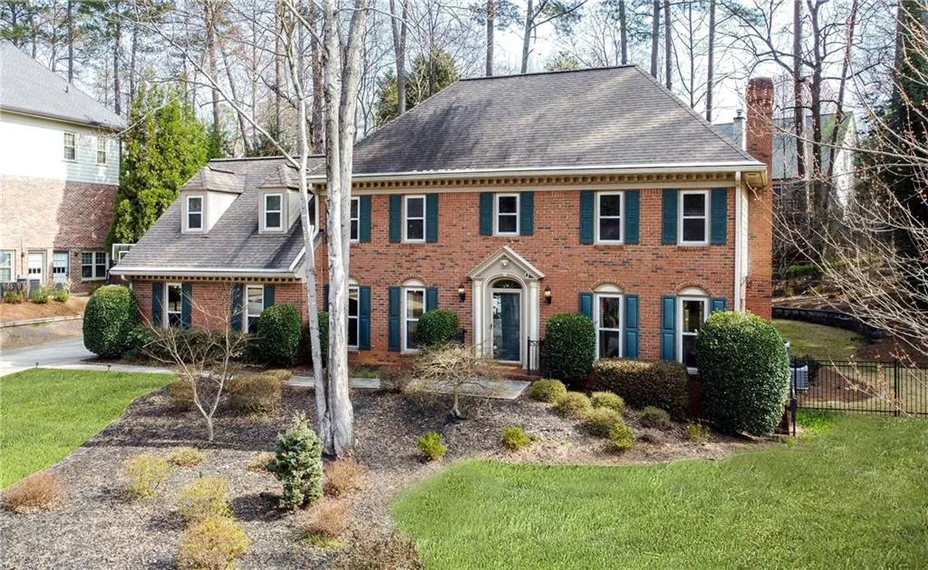 385 Spindle Court, Sandy Springs, Georgia 30350, 5 Bedrooms Bedrooms, ,4 BathroomsBathrooms,Residential,Sold,385 Spindle Court,7181436