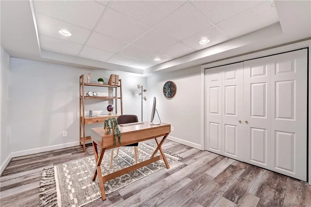 385 Spindle Court, Sandy Springs, Georgia 30350, 5 Bedrooms Bedrooms, ,4 BathroomsBathrooms,Residential,Sold,385 Spindle Court,7181436