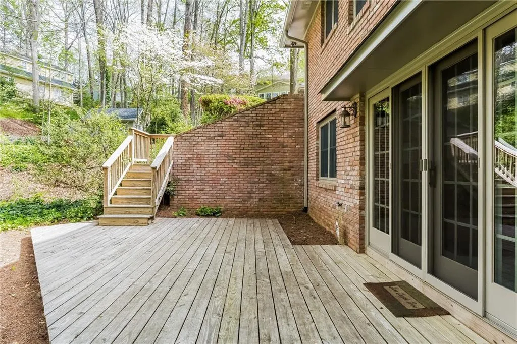 340 Westerhall Court, Sandy Springs, Georgia 30328, 5 Bedrooms Bedrooms, ,3 BathroomsBathrooms,Residential,Sold,340 Westerhall Court,5674137