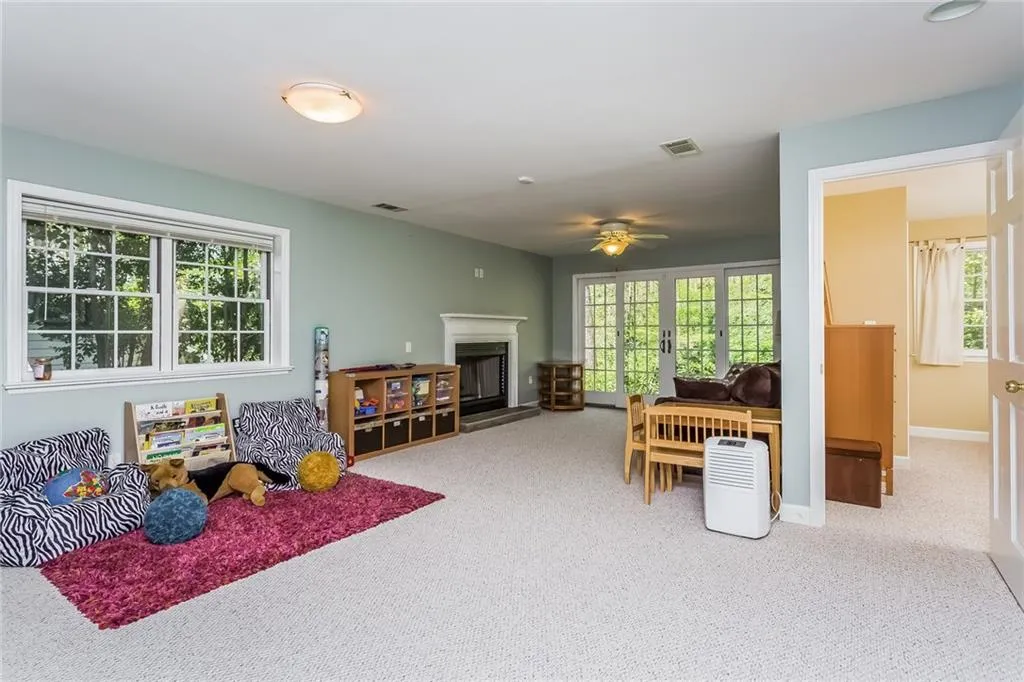 340 Westerhall Court, Sandy Springs, Georgia 30328, 5 Bedrooms Bedrooms, ,3 BathroomsBathrooms,Residential,Sold,340 Westerhall Court,5674137