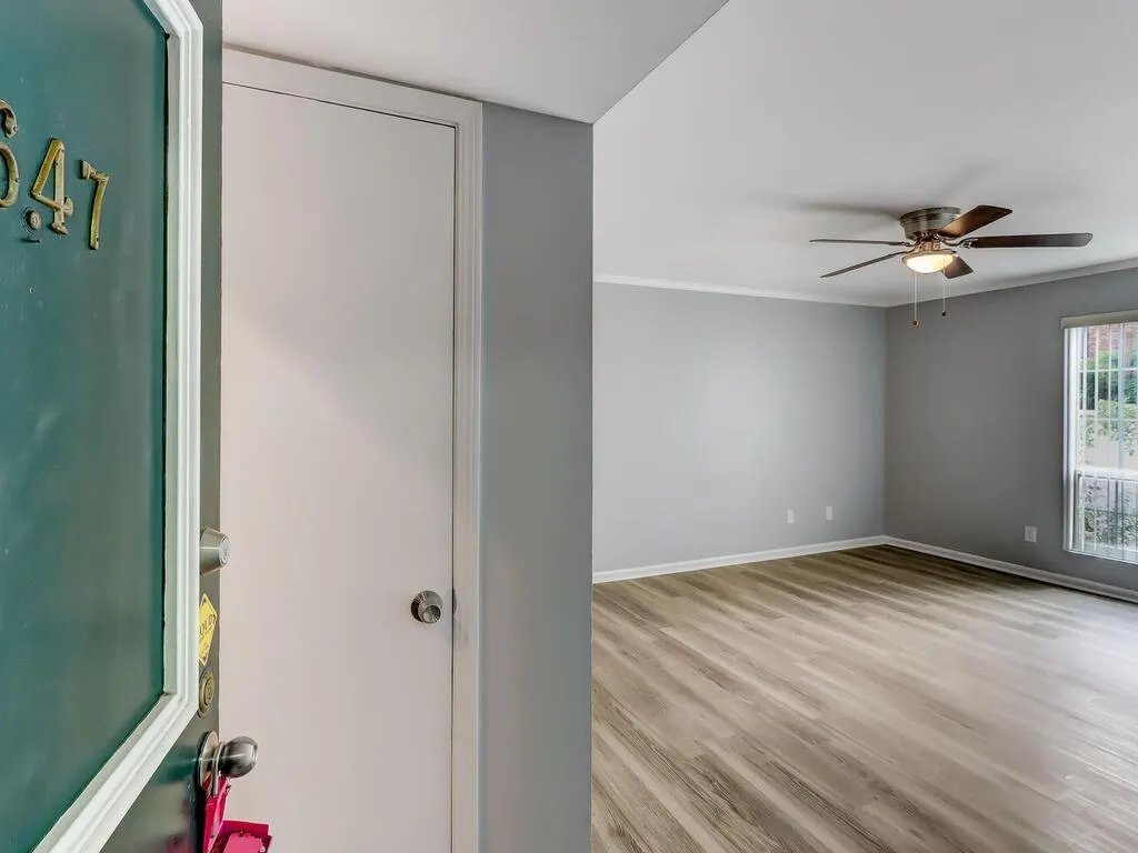 5647 Kingsport Drive, Atlanta, Georgia 30342, 2 Bedrooms Bedrooms, ,1 BathroomBathrooms,Residential,Sold,5647 Kingsport Drive,7074515