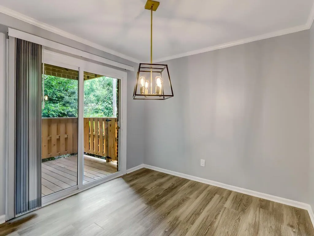 5647 Kingsport Drive, Atlanta, Georgia 30342, 2 Bedrooms Bedrooms, ,1 BathroomBathrooms,Residential,Sold,5647 Kingsport Drive,7074515