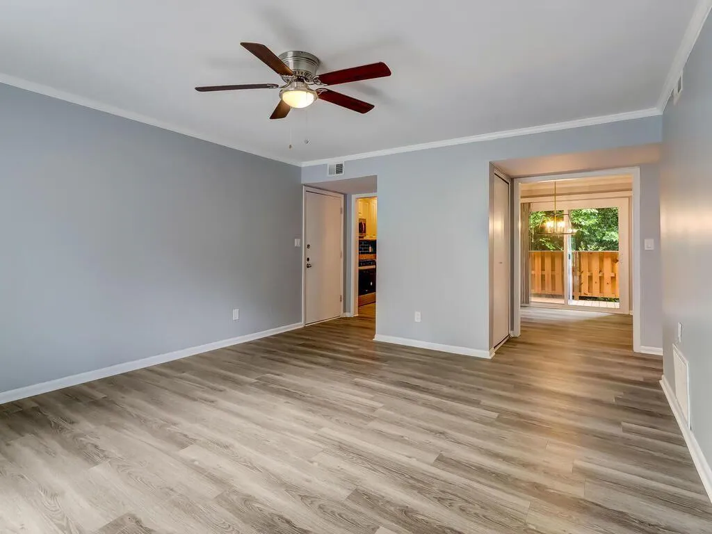 5647 Kingsport Drive, Atlanta, Georgia 30342, 2 Bedrooms Bedrooms, ,1 BathroomBathrooms,Residential,Sold,5647 Kingsport Drive,7074515
