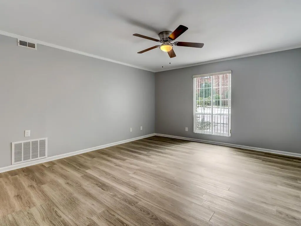 5647 Kingsport Drive, Atlanta, Georgia 30342, 2 Bedrooms Bedrooms, ,1 BathroomBathrooms,Residential,Sold,5647 Kingsport Drive,7074515