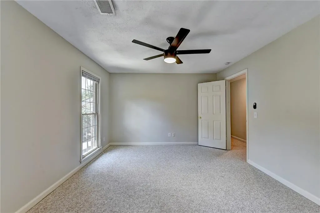 804 Brandywine Circle, Sandy Springs, Georgia 30350, 3 Bedrooms Bedrooms, ,2 BathroomsBathrooms,Residential,Sold,804 Brandywine Circle,6606351