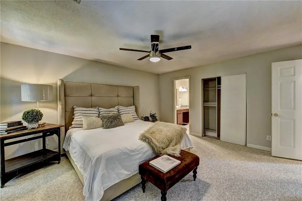 804 Brandywine Circle, Sandy Springs, Georgia 30350, 3 Bedrooms Bedrooms, ,2 BathroomsBathrooms,Residential,Sold,804 Brandywine Circle,6606351